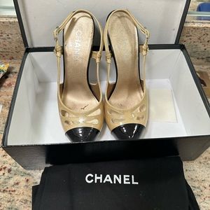 Vintage Chanel Heels in a size 39! Good condition. Bought for $650